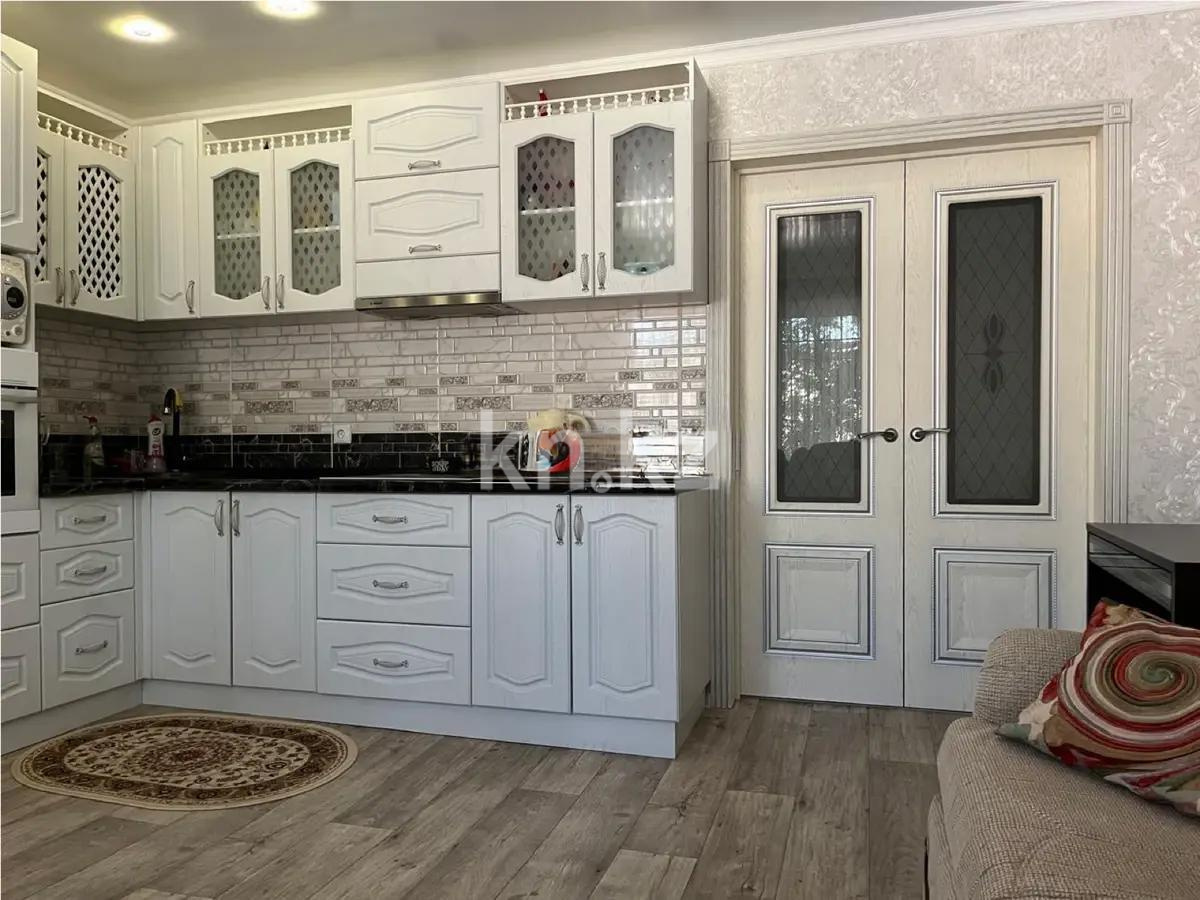 Продажа 1-комнатной квартиры, 38 м², мкр-н Гульдер-1, дом  15 в Караганде - фото 3