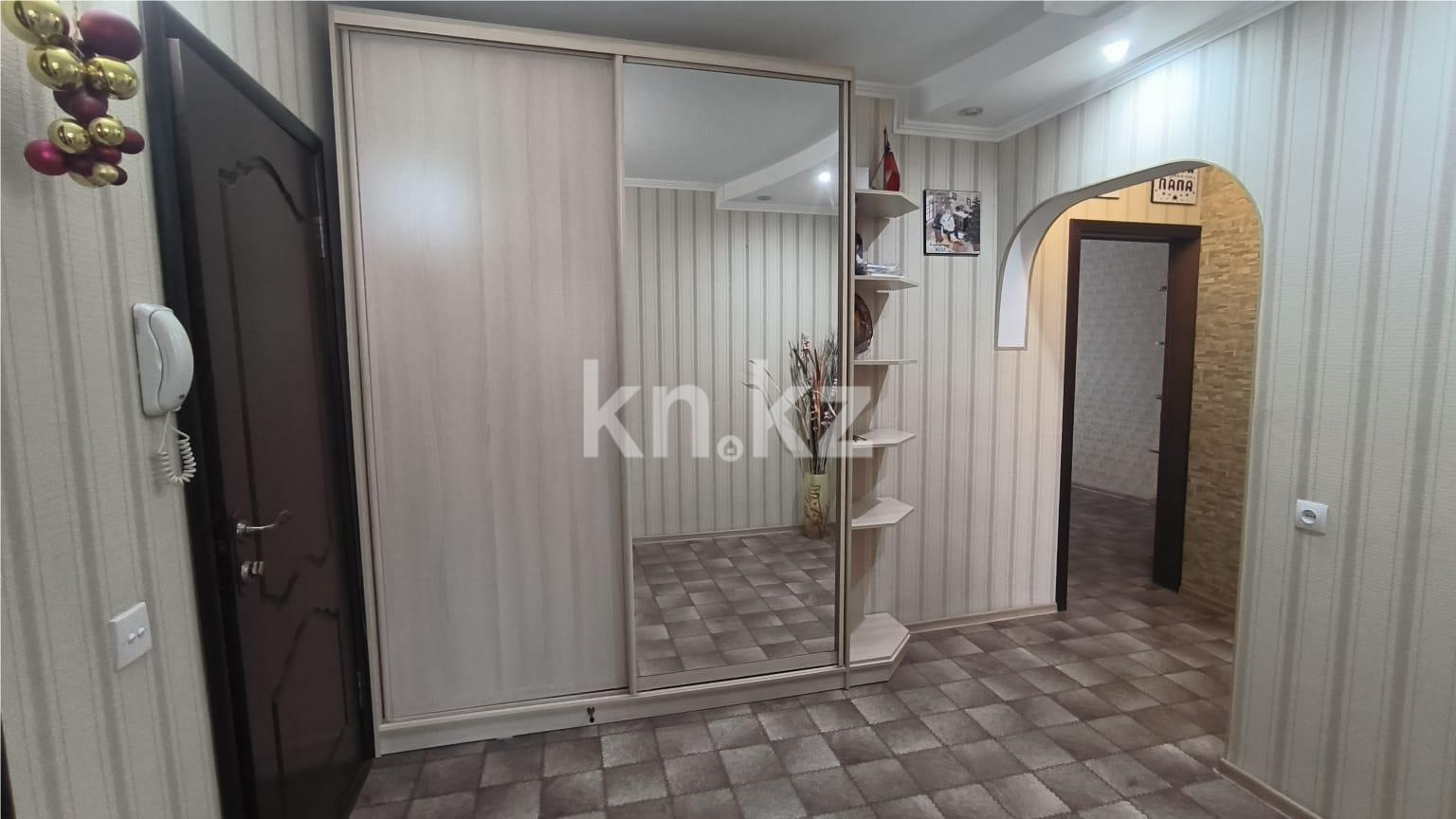 Продажа 4-комнатной квартиры, 76 м², мкр-н Гульдер-1 в Караганде - фото 17