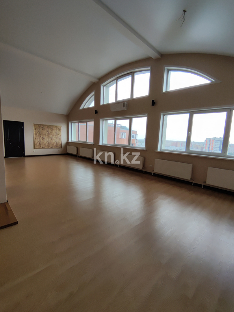 Продажа 5-комнатной квартиры, 165.5 м² в Астане