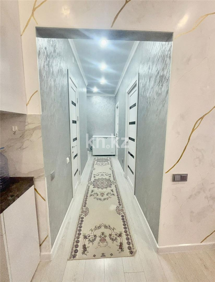 Продажа 3-комнатной квартиры, 63 м², ул. Ашимова в Караганде - фото 11