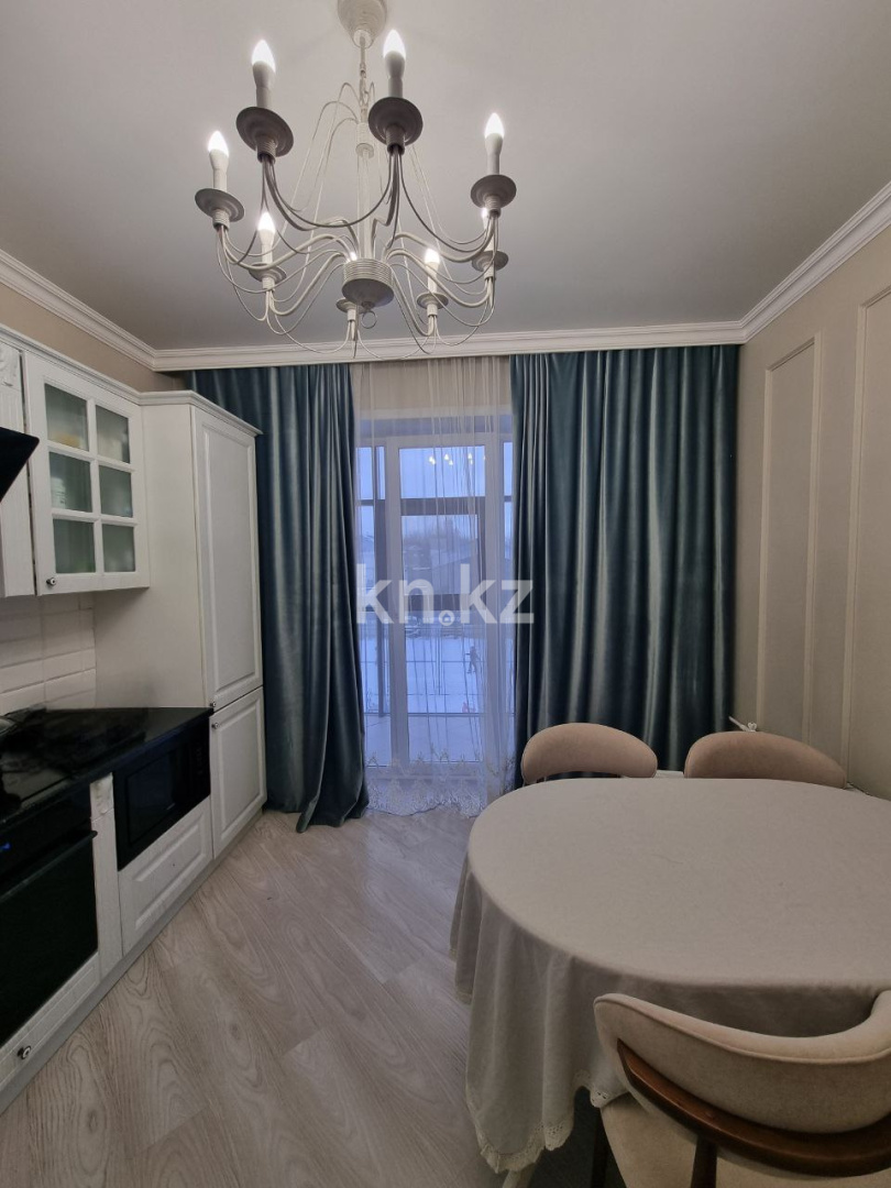 Продажа 3-комнатной квартиры, 85 м², Сакена Сейфуллина, дом  10 в Караганде