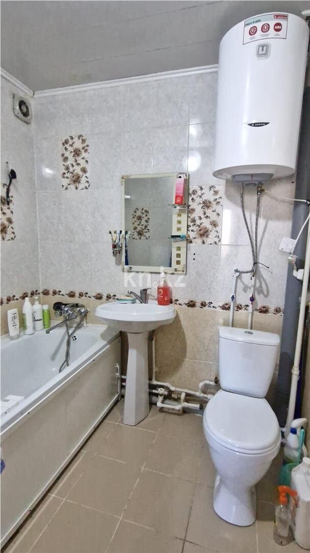 Продажа 3-комнатной квартиры, 69 м² в Караганде - фото 8