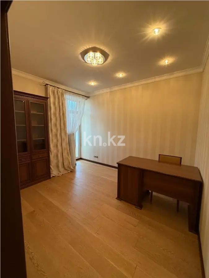 Продажа 4-комнатной квартиры, 144 м², пр. Республики, дом  6/2 в Астане - фото 2