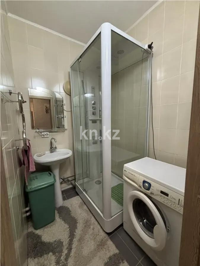 Продажа 3-комнатной квартиры, 70.4 м² в Алматы - фото 5