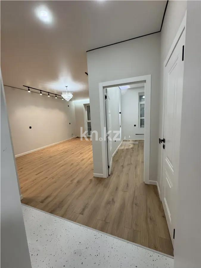 Продажа 2-комнатной квартиры, 45 м², ул. Нажимеденова в Астане - фото 4