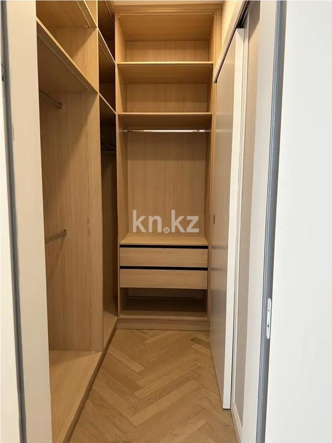 Продажа 2-комнатной квартиры, 81 м², ул. Розыбакиева, дом  320 в Алматы - фото 10