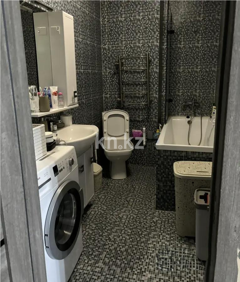 Продажа 2-комнатной квартиры, 52.4 м² в Алматы - фото 4