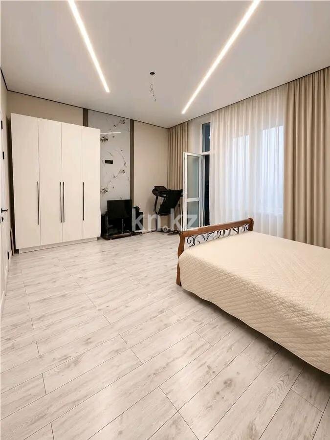 Продажа 4-комнатной квартиры, 175 м² в Астане - фото 2
