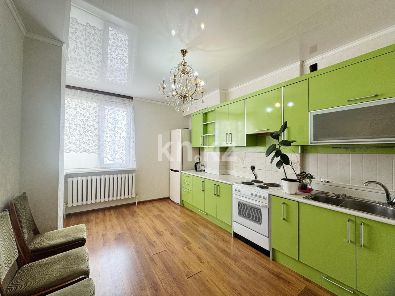 Продажа 3-комнатной квартиры, 98 м², ул. Сауран в Астане - фото 7