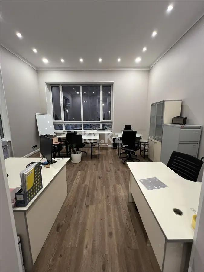 Продажа 2-комнатной квартиры, 77 м², пр. Аль-Фараби, дом  27/3 в Алматы