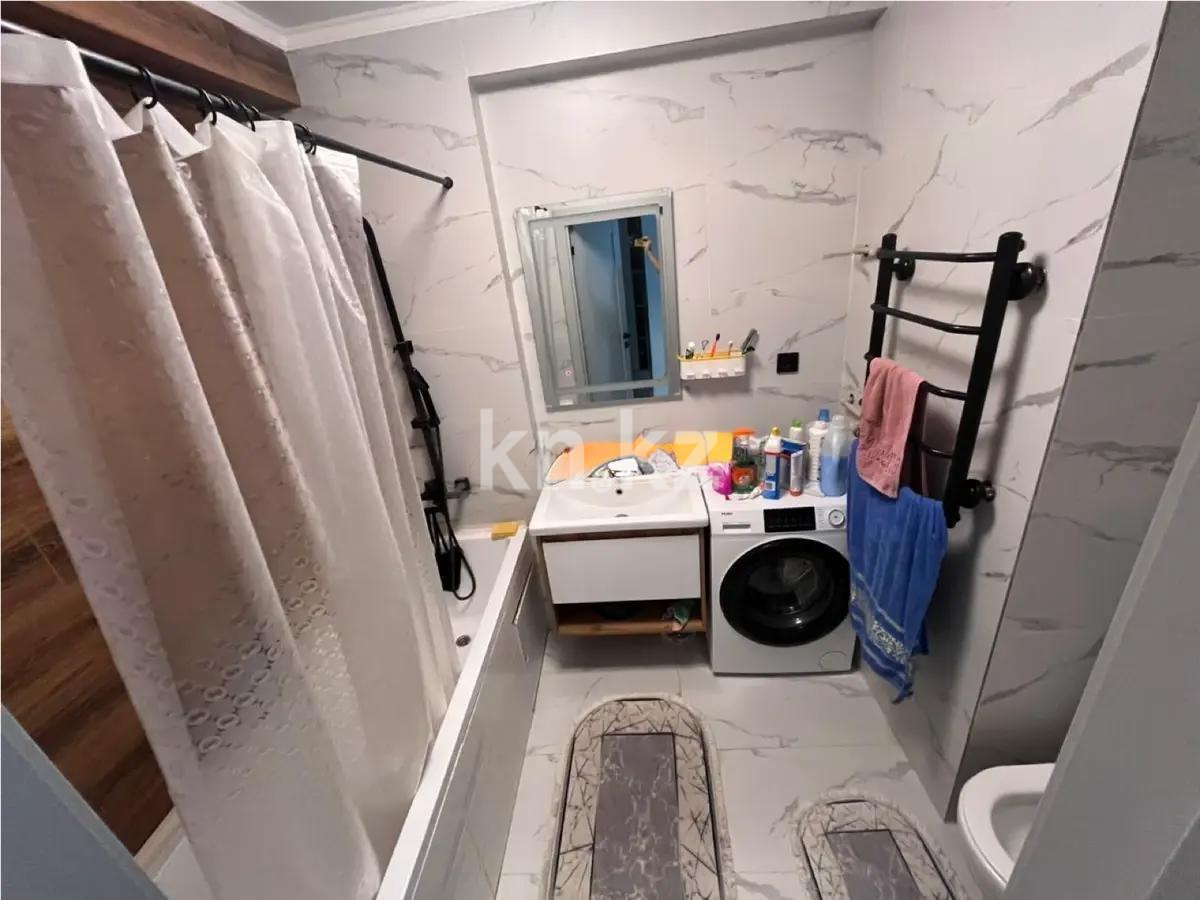 Продажа 3-комнатной квартиры, 52 м², ул. Халиуллина, дом  172 в Алматы - фото 4