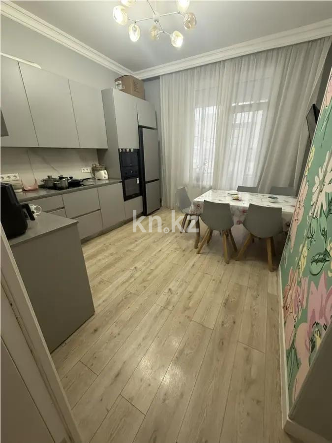 Продажа 5-комнатной квартиры, 125 м², ул. Акмешит, дом  13/3 в Астане - фото 3