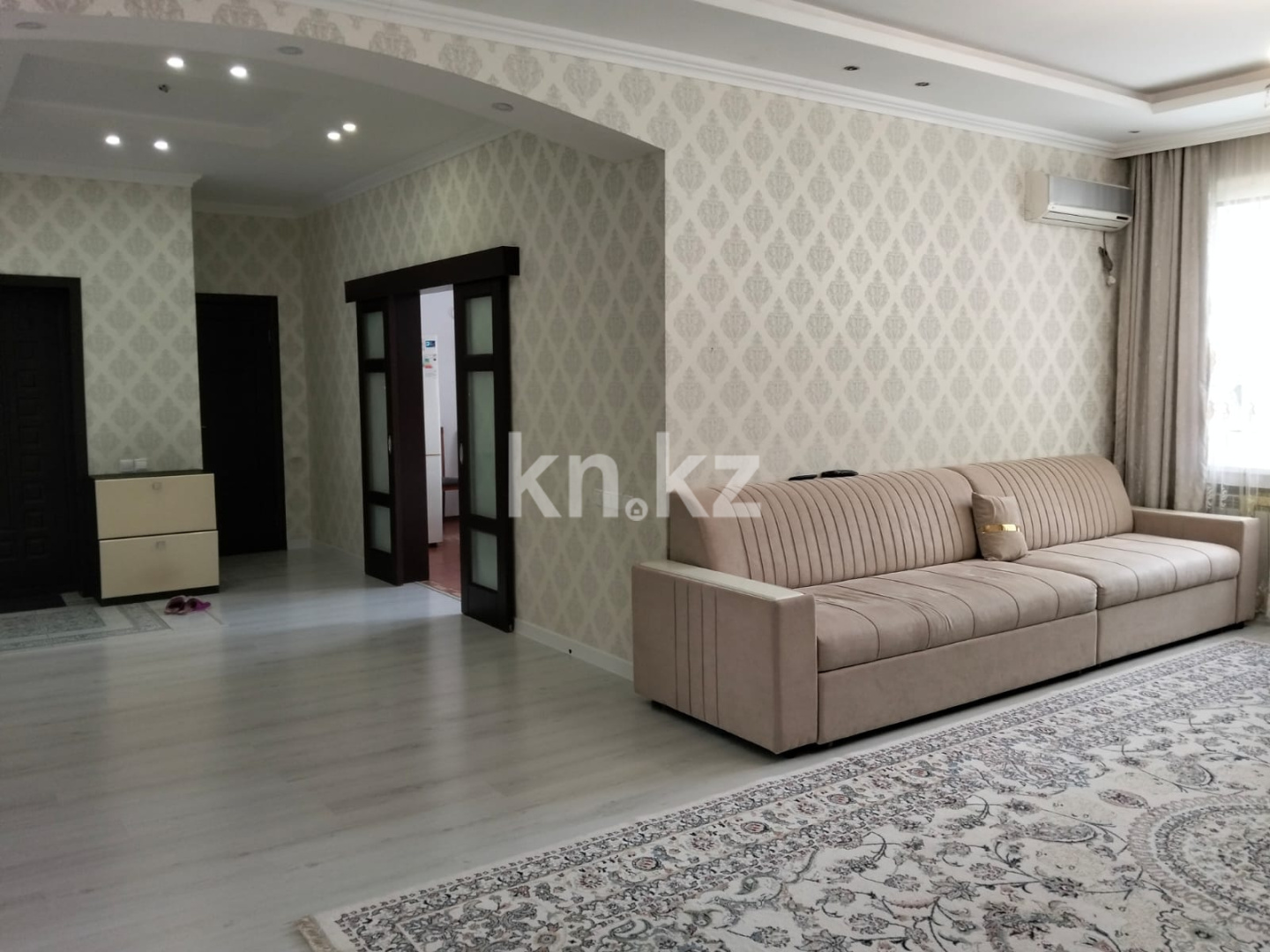 Аренда 4-комнатной квартиры, 140 м² в Астане