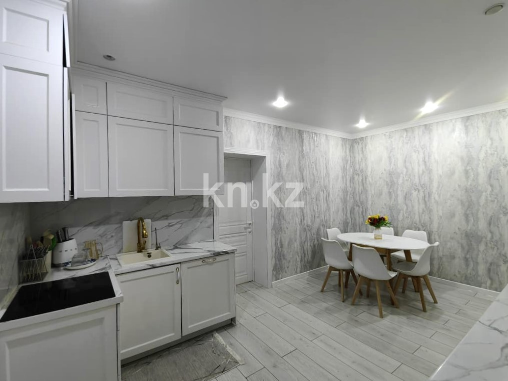 Продажа 4-комнатной квартиры, 143 м², мкр. Голубые Пруды, дом  5/4 в Караганде - фото 23