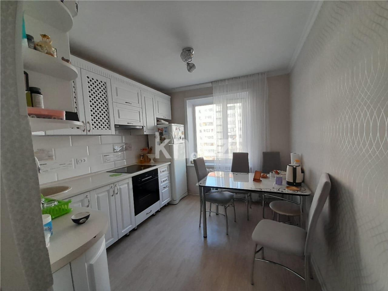 Продажа 3-комнатной квартиры, 74 м², мкр-н Голубые Пруды в Караганде - фото 10