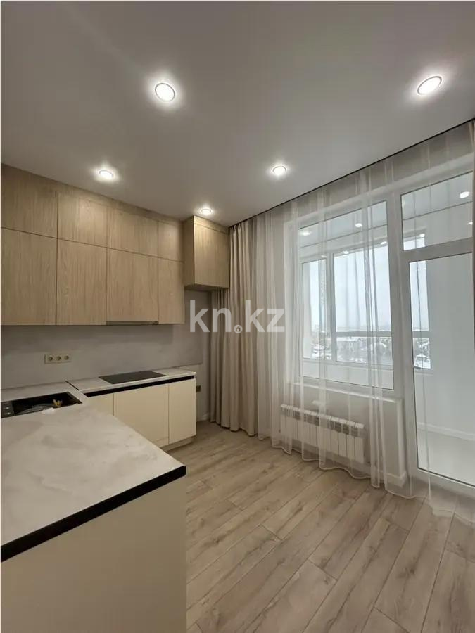 Продажа 1-комнатной квартиры, 39 м², ул. Райымбек батыра, дом  2 стр в Астане - фото 2