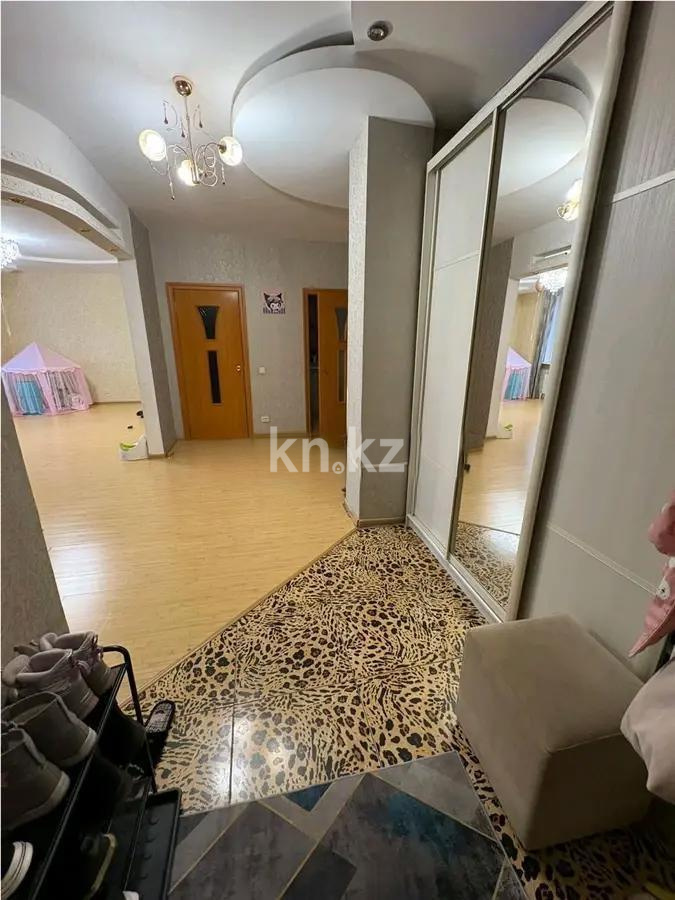 Продажа 3-комнатной квартиры, 99 м², ул. Сауран, дом  7 в Астане - фото 7