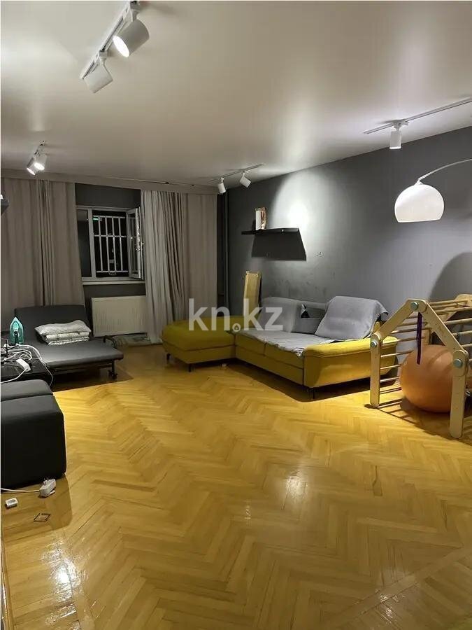 Продажа 2-комнатной квартиры, 70 м² в Астане