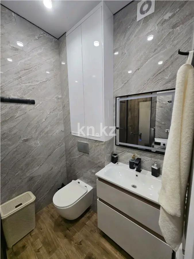 Продажа 2-комнатной квартиры, 60 м², ул. Букетова, дом  3 в Караганде - фото 3