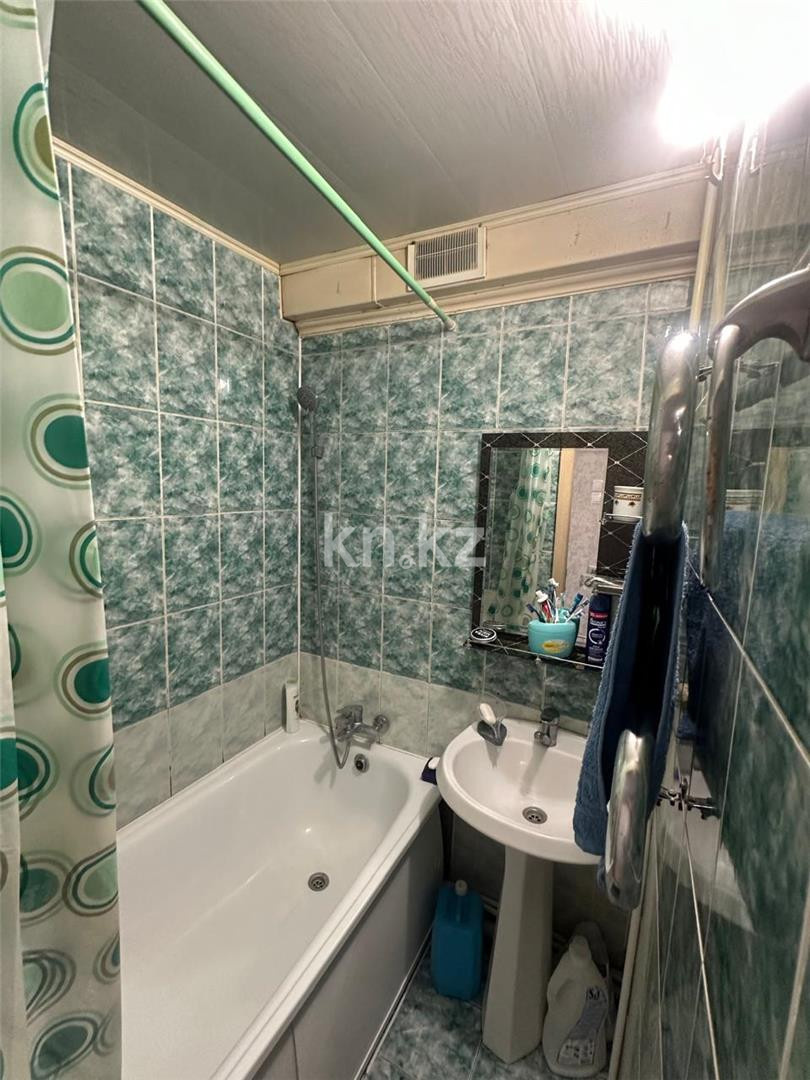 Продажа 3-комнатной квартиры, 47 м², мкр-н 23 в Караганде - фото 6