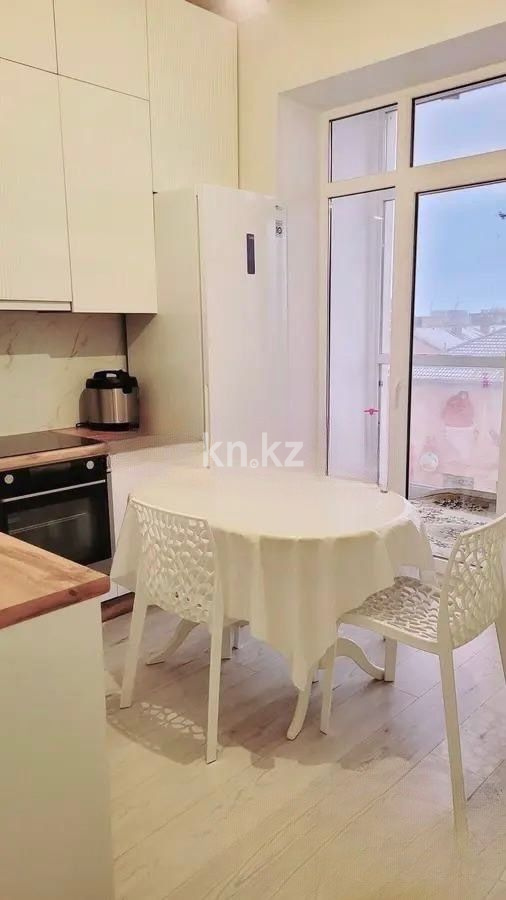 Продажа 3-комнатной квартиры, 84 м², ул. Муканова, дом  51/8 блок Б в Караганде - фото 5