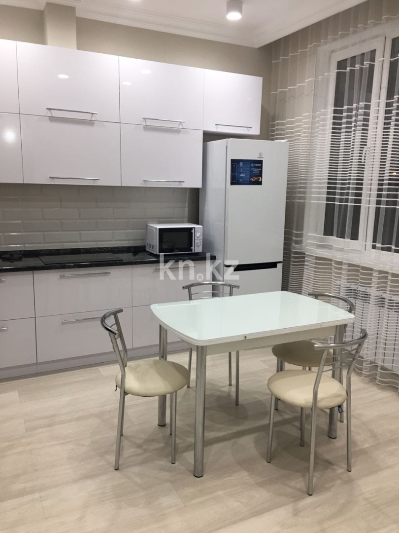 Аренда 1-комнатной квартиры, 45 м² в Астане