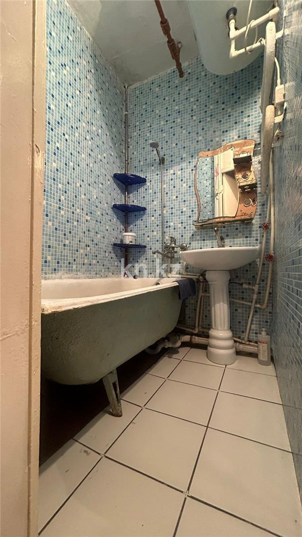 Продажа 2-комнатной квартиры, 44 м², мкр-н 16, дом  31 в Караганде - фото 8