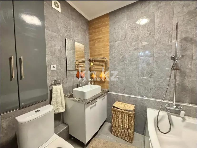 Продажа 3-комнатной квартиры, 92.4 м², ул. Садвакасова, дом  35 в Алматы - фото 5