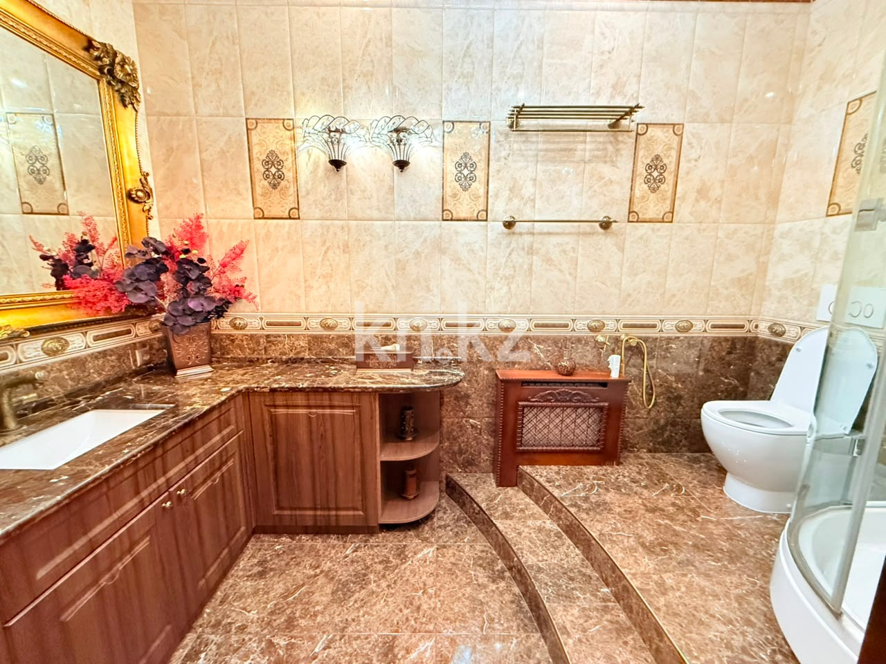 Продажа 5-комнатной квартиры, 300 м² в Астане - фото 17