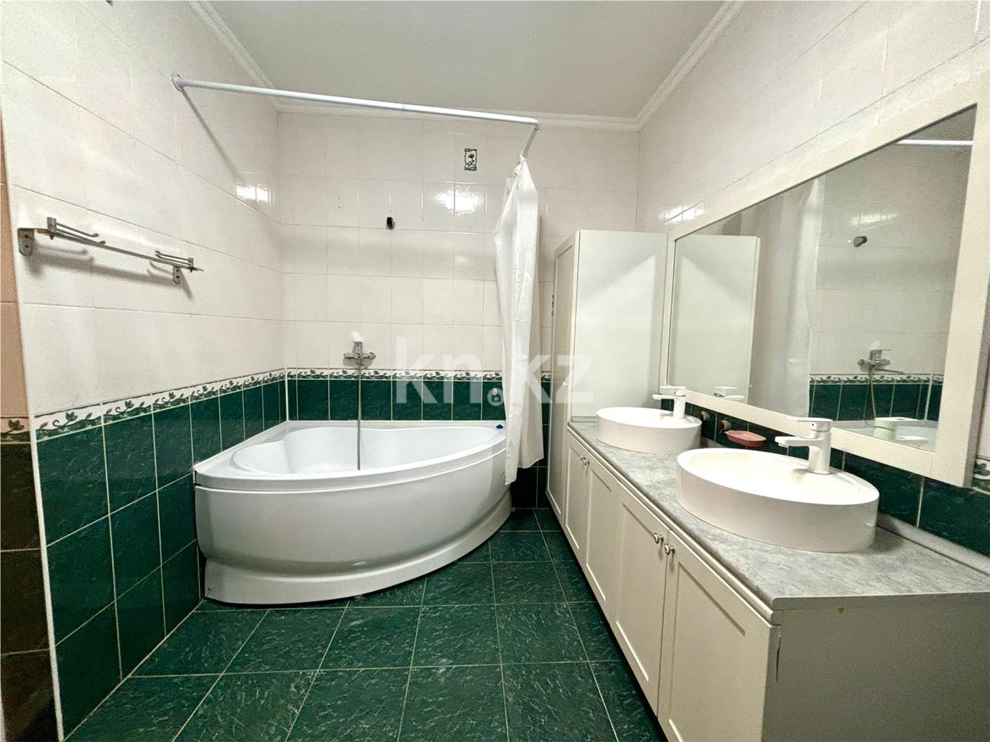 Продажа 3-комнатной квартиры, 96 м² в Караганде - фото 19