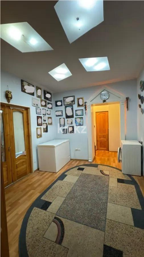 Продажа 3-комнатной квартиры, 82 м², ул. Жамбыла, дом  109 в Караганде - фото 9