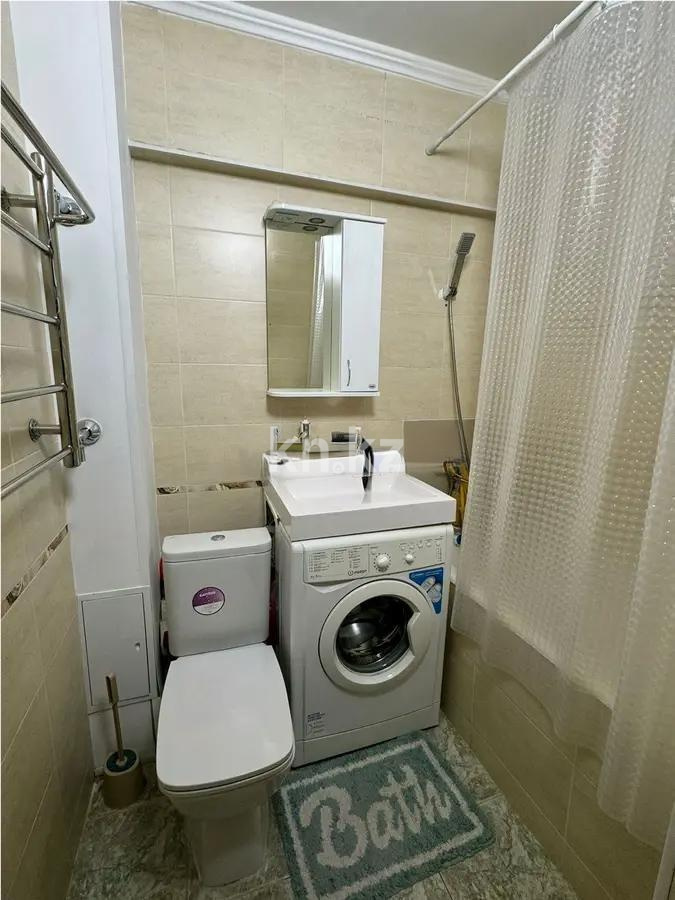 Продажа 1-комнатной квартиры, 34 м², ул. Жарокова, дом  290 в Алматы - фото 3