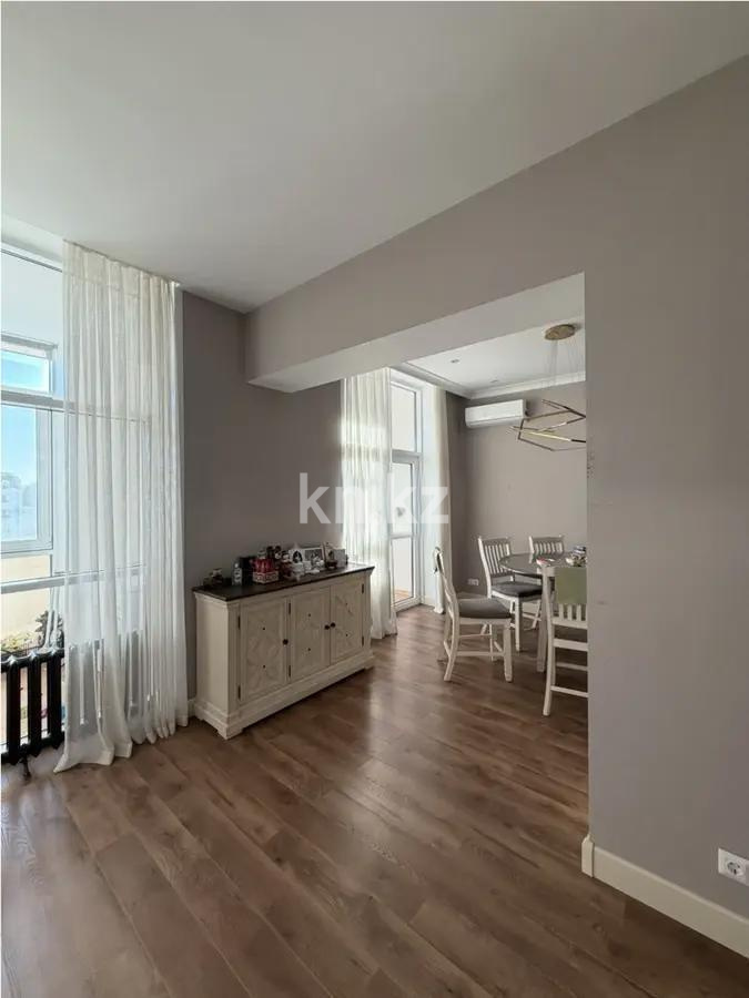 Продажа 5-комнатной квартиры, 210 м² в Астане - фото 5