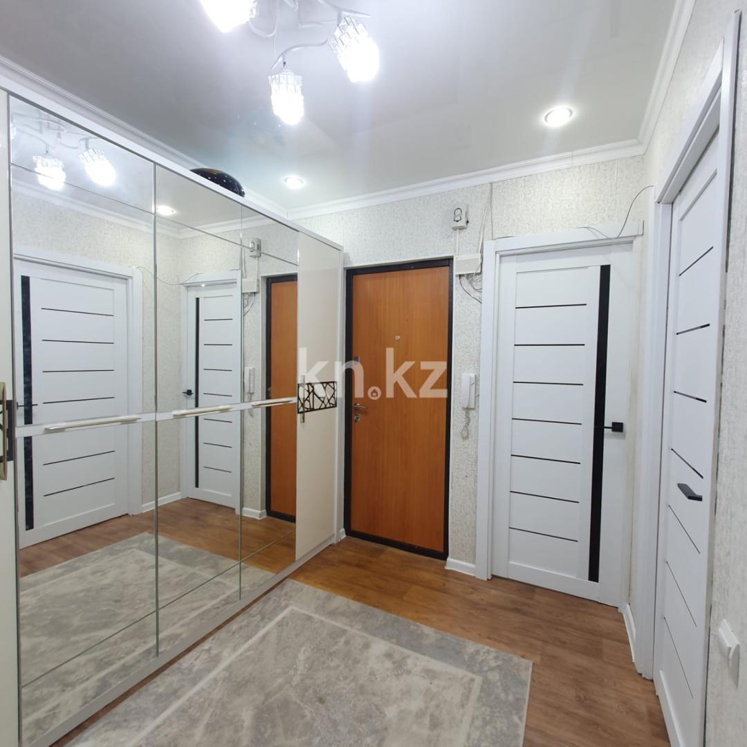 Продажа 4-комнатной квартиры, 91.7 м², 12 мкр. в Актобе - фото 10