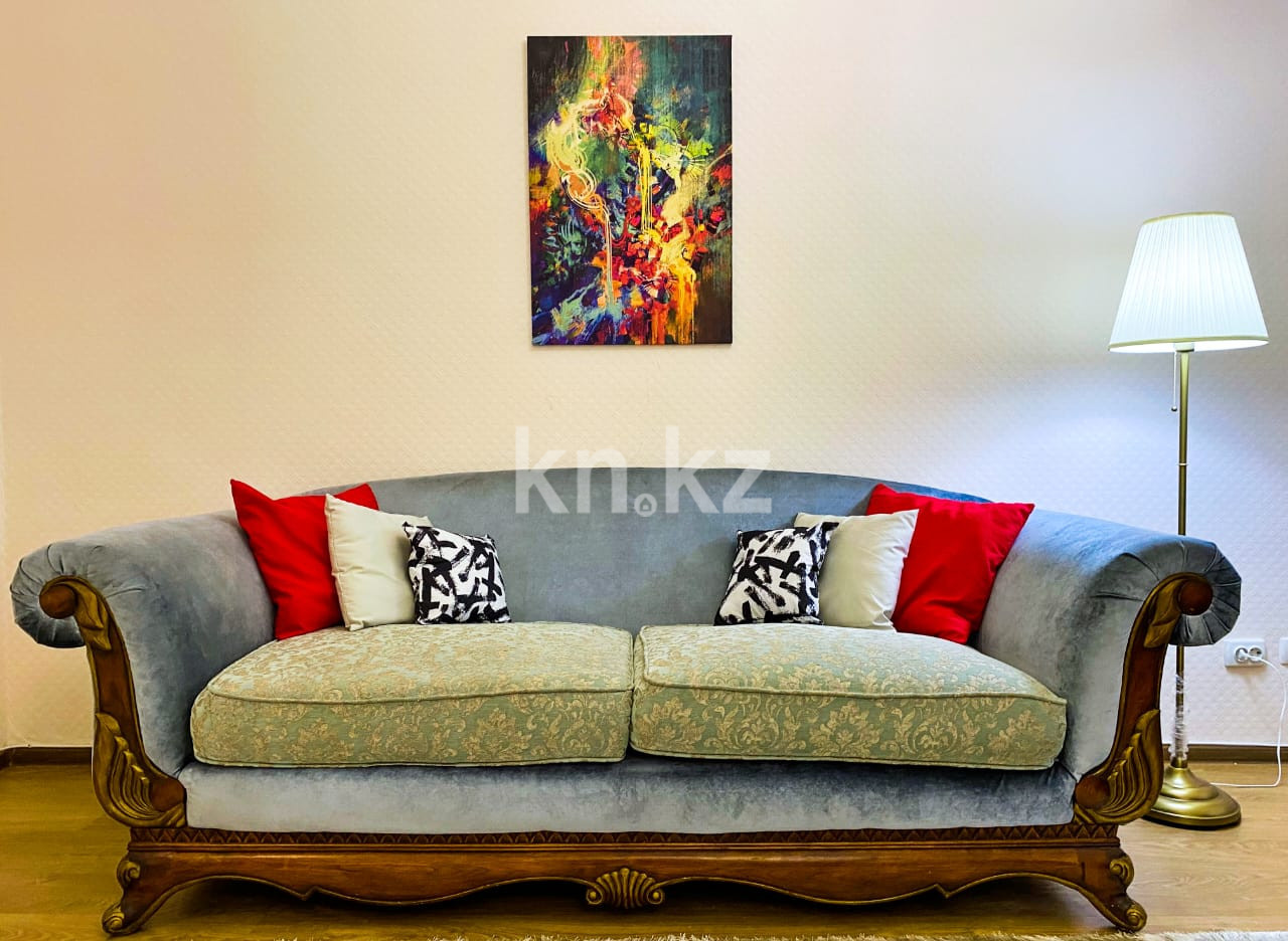 Аренда 3-комнатной квартиры посуточно, 130 м², ул. Кунаева, дом  35/1 в Астане