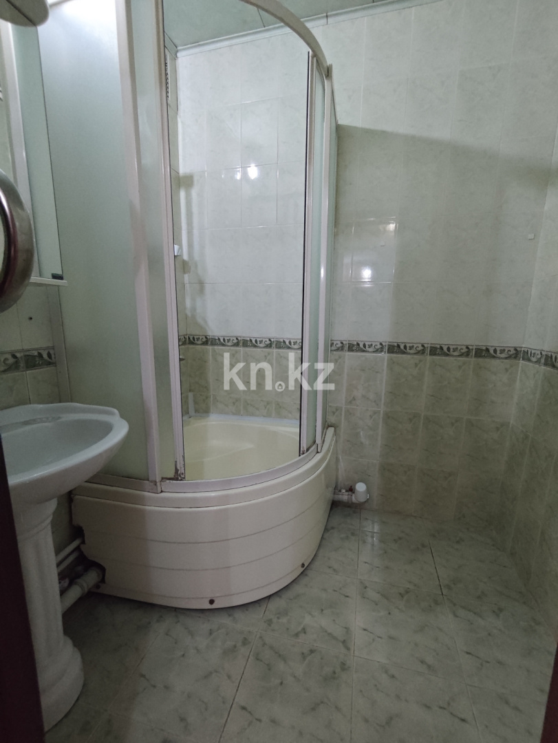 Продажа 3-комнатной квартиры, 65.2 м² в Караганде - фото 11