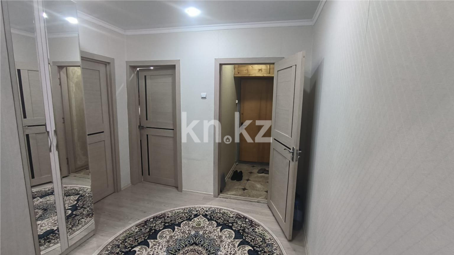 Продажа 3-комнатной квартиры, 64 м², мкр. Гульдер-1 в Караганде - фото 19