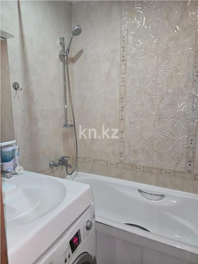 Продажа 3-комнатной квартиры, 70.5 м², мкр-н Аксай-2, дом  76 в Алматы - фото 5