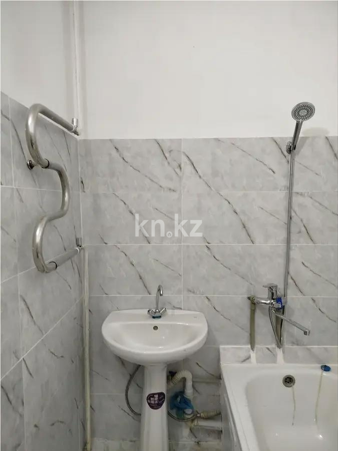 Продажа 1-комнатной квартиры, 39 м², мкр. Кокжиек, дом  46 в Алматы - фото 2