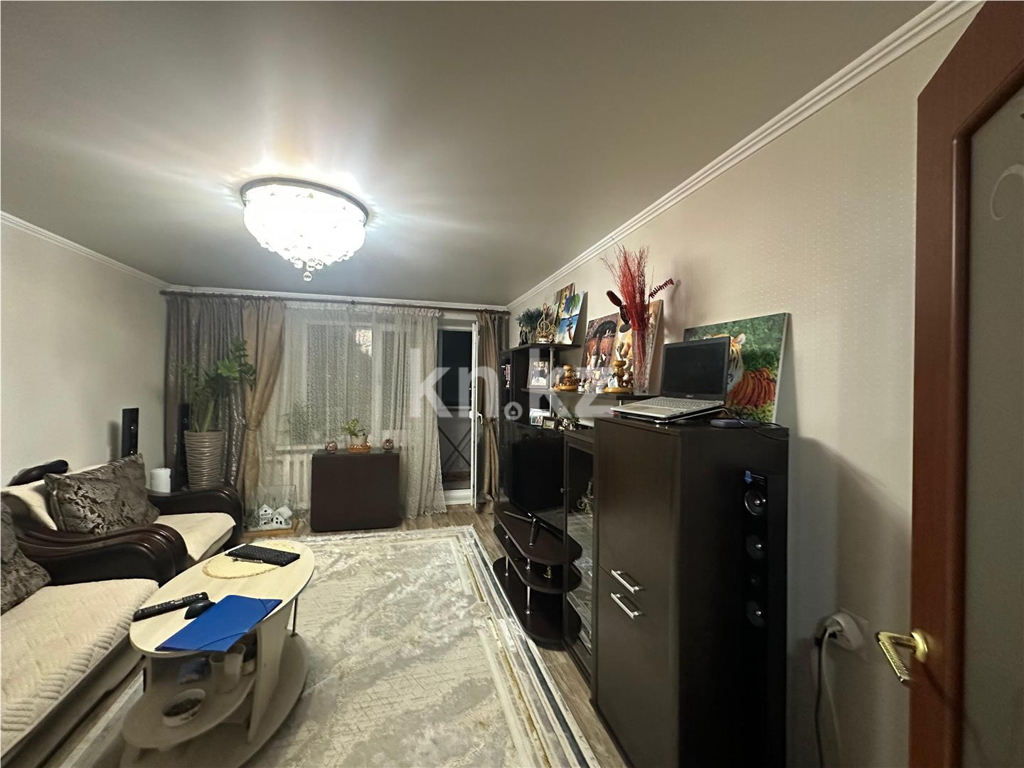 Продажа 3-комнатной квартиры, 64 м², мкр-н Орбита-1 в Караганде - фото 2