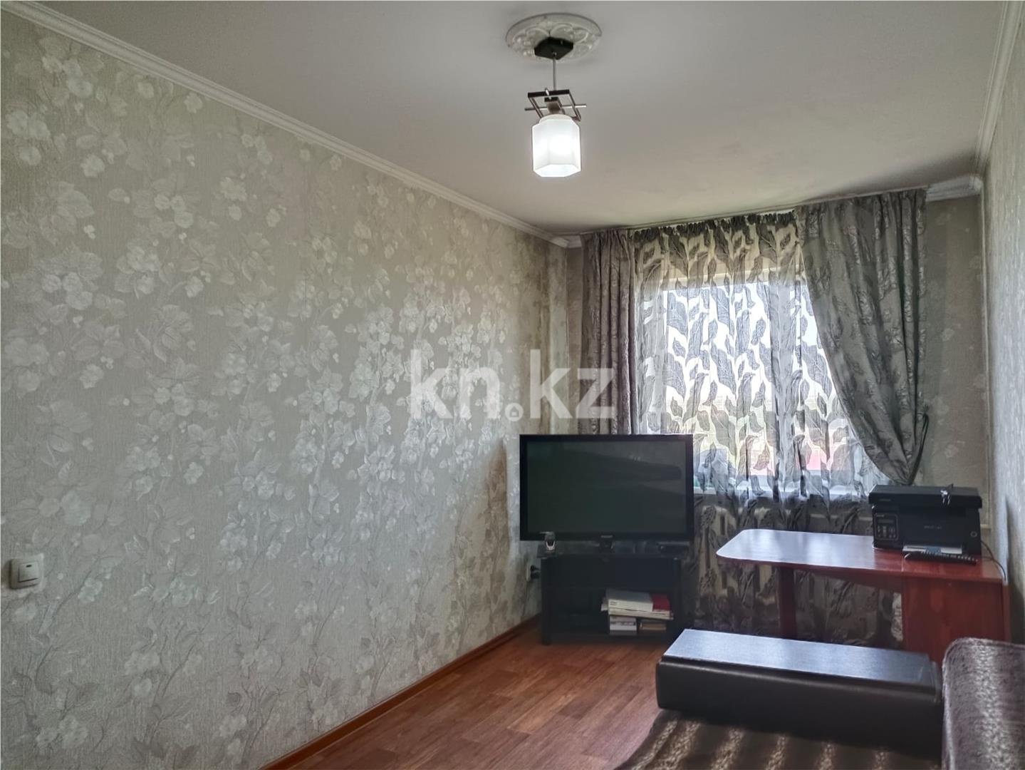 Продажа 2-комнатной квартиры, 42 м², мкр-н 22 в Караганде - фото 3