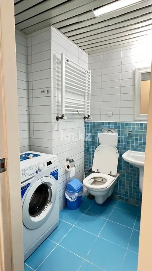 Продажа 2-комнатной квартиры, 65 м², мкр-н Аккент, дом  62 в Алматы - фото 5