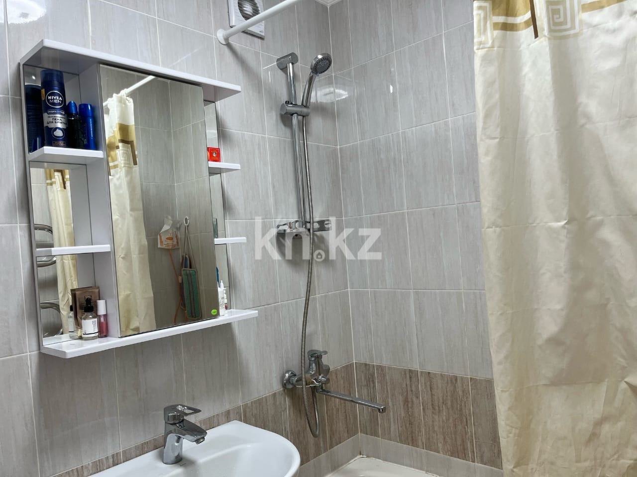 Продажа 2-комнатной квартиры, 40.7 м² в Алматы - фото 5