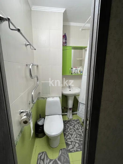 Продажа 2-комнатной квартиры, 47 м², 1 мкр., дом  27 в Алматы - фото 3