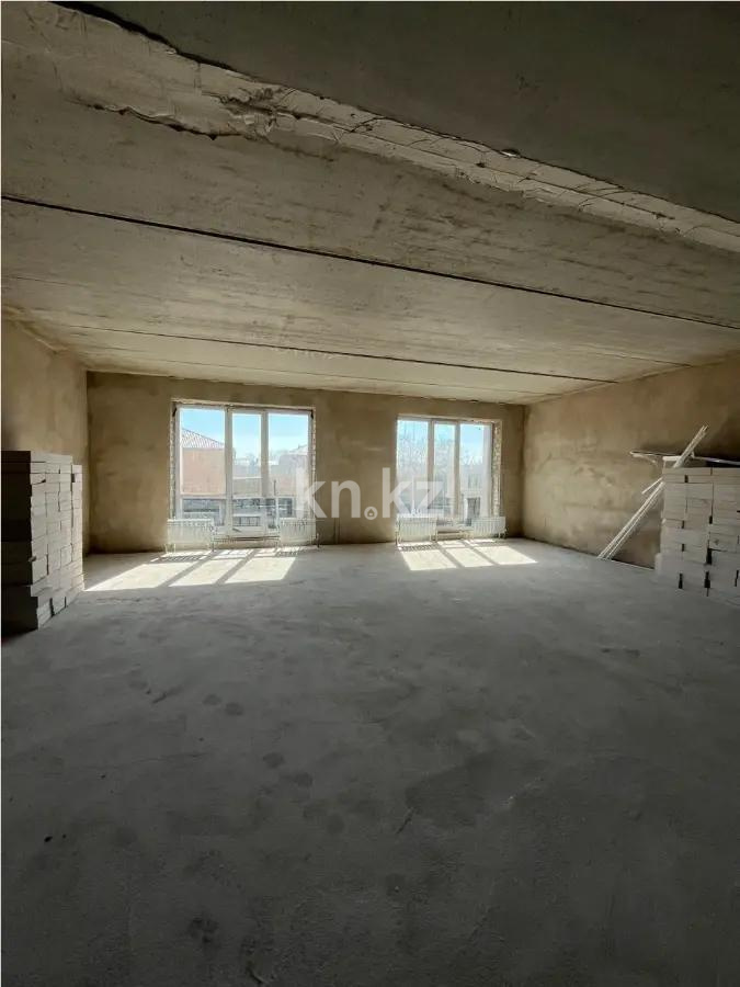 Продажа 4-комнатной квартиры, 145 м² в Караганде