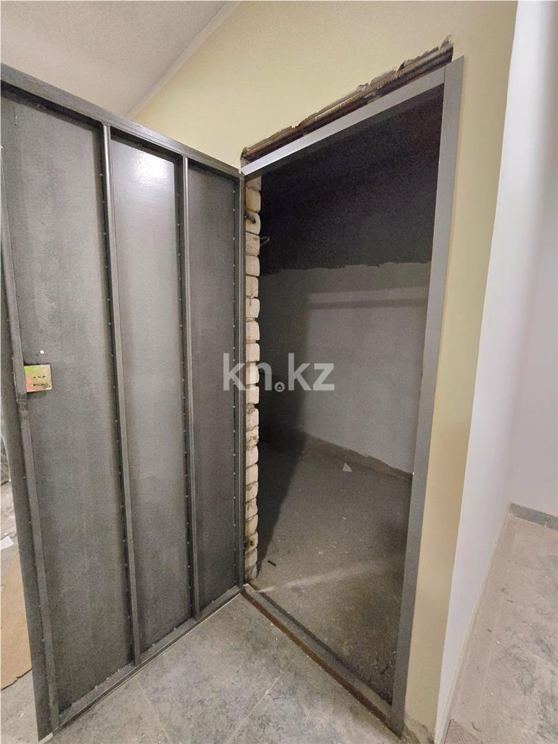 Продажа 4-комнатной квартиры, 76 м² в Караганде - фото 9