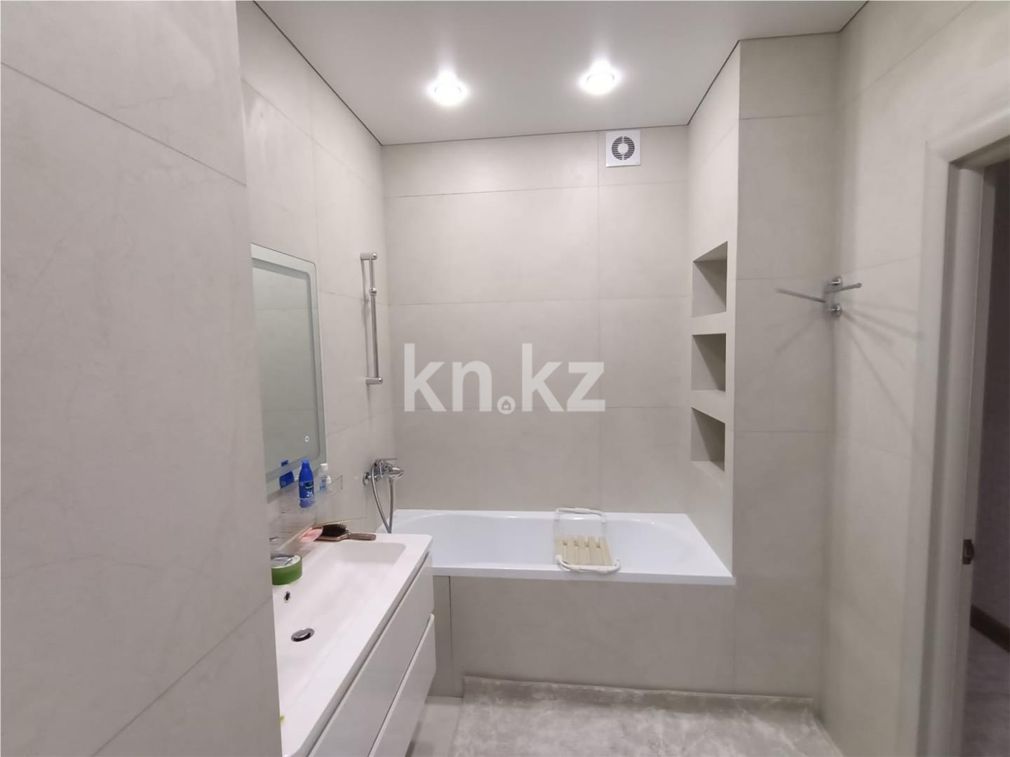 Продажа 3-комнатной квартиры, 120.5 м² в Астане - фото 29