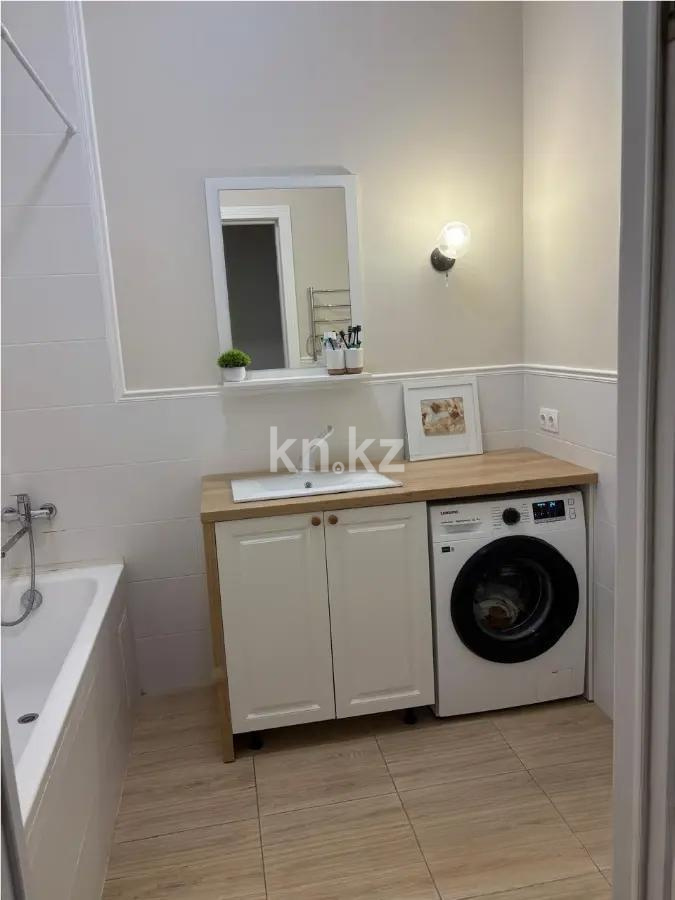 Продажа 3-комнатной квартиры, 104 м², пр. Аль-Фараби, дом  1 в Астане - фото 4