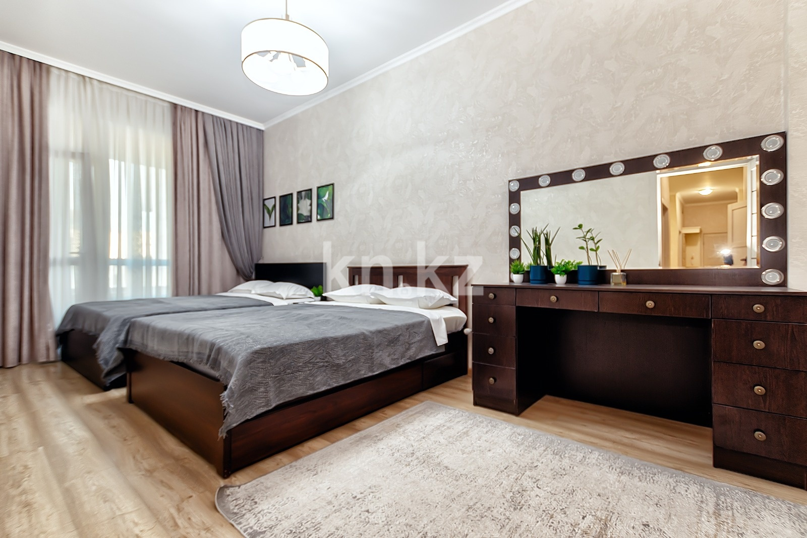 Аренда 3-комнатной квартиры посуточно, 100 м² в Астане - фото 2