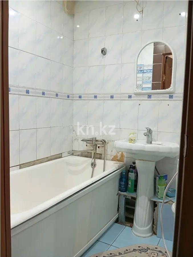 Продажа 1-комнатной квартиры, 35 м², ул. Университетская, дом  15 в Караганде - фото 3